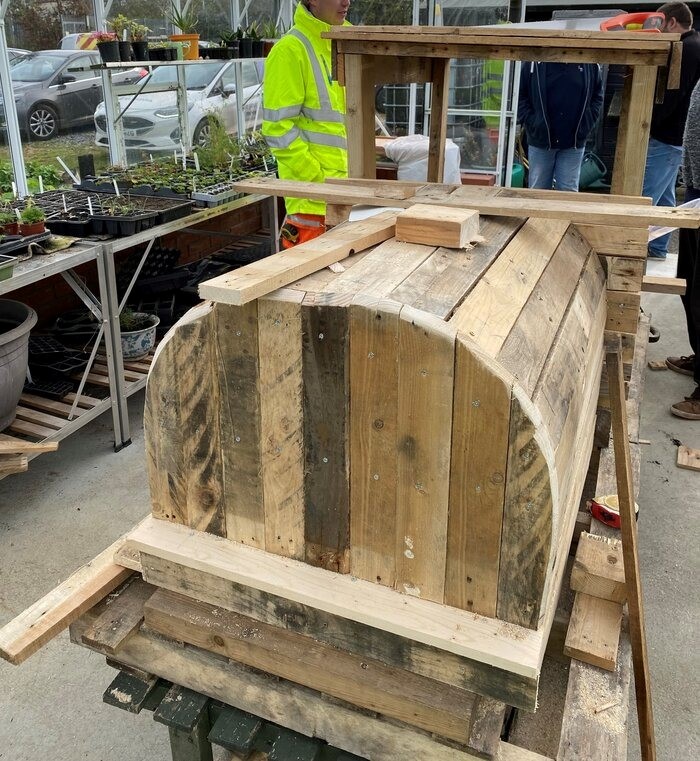 Steam train model made from used pallets