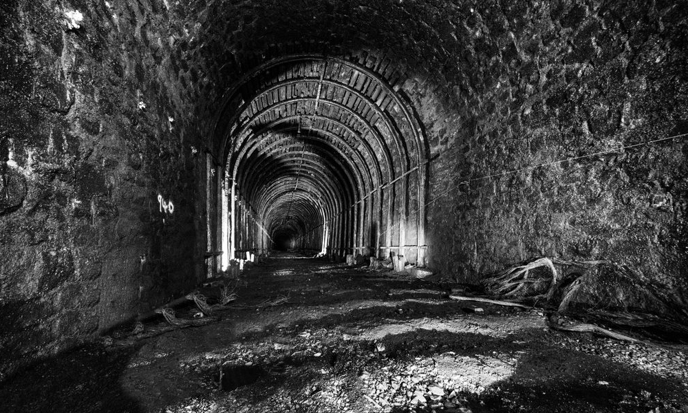 Inside the tunnel, showing the different construction details