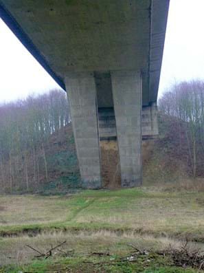 Wentbridge Viaduct from below