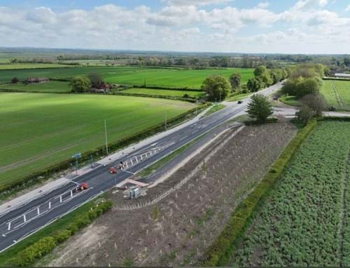 New signs and crossing point on the A27 East of Lewes pathway at Polegate